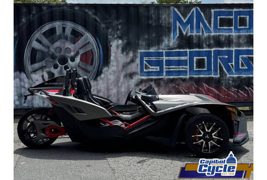 2024 Slingshot® R AutoDrive Phantom Gray