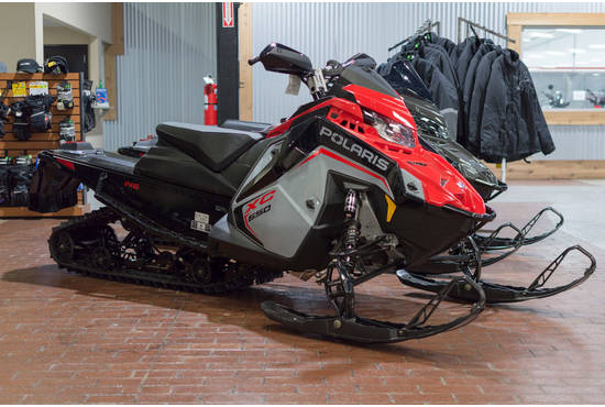 2025 650 Switchback XC 146 Storm Gray / Indy Red