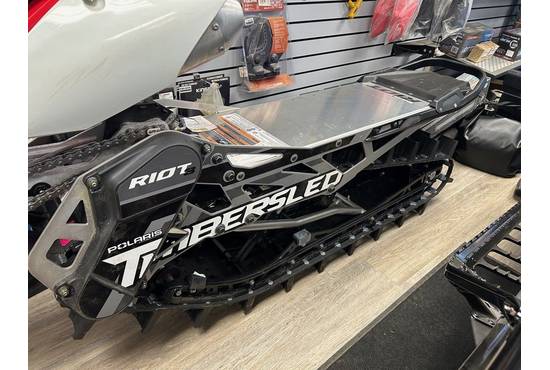 2023 Riot 3 Premium