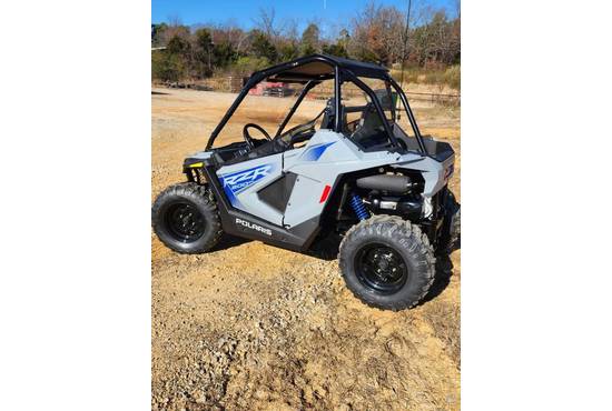 2025 rzr® 200 efi