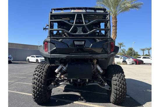 2022 GENERAL XP 4 1000 Deluxe Black Crystal