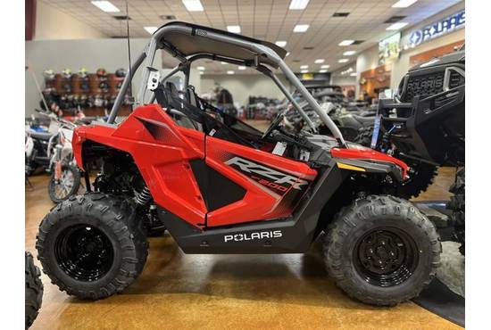 2025 rzr® 200 efi