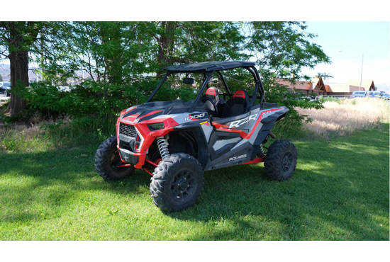 2022 RZR XP 1000 Premium Indy Red