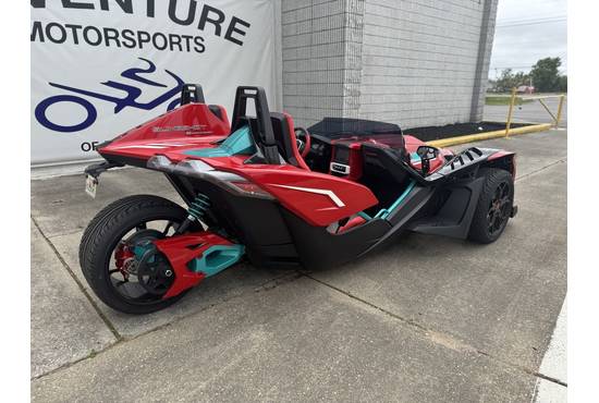 2025 slingshot® 10 (autodrive)