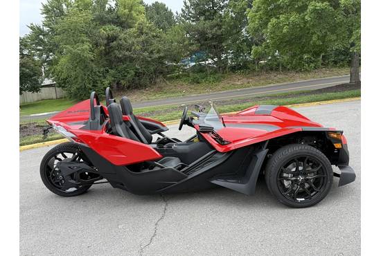 2025 slingshot® s (autodrive)