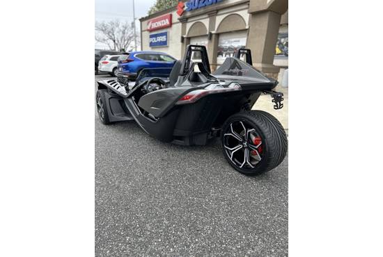 2025 slingshot® r (autodrive)