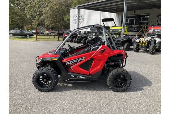 2026 RZR 200 EFI
