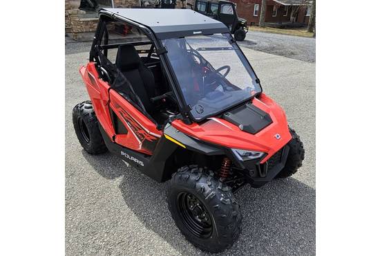 2025 rzr® 200 efi
