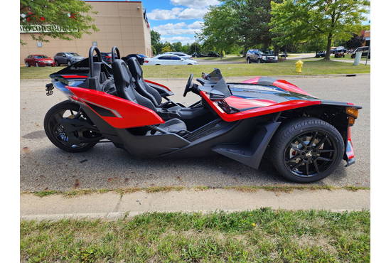 2024 Slingshot® SLR AutoDrive Slingshot Red Pearl
