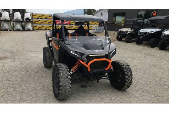 2024 RZR XP 1000 Ultimate Matte Titanium / Onyx Black