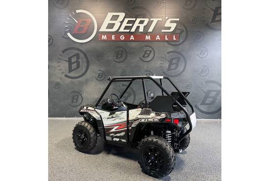 2016 ACE® 900 SP Stealth Black