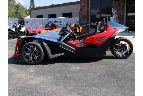 2025 SLINGSHOT R AUTODRIVE R (AutoDrive)