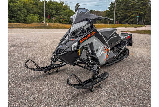 2023 850 indy xc 137