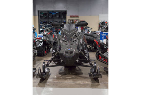 2025 650 Switchback XC 146 Shadow Gray / Gloss Black