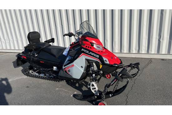 2025 ProStar S4 INDY Adventure 137 Storm Gray / Indy Red