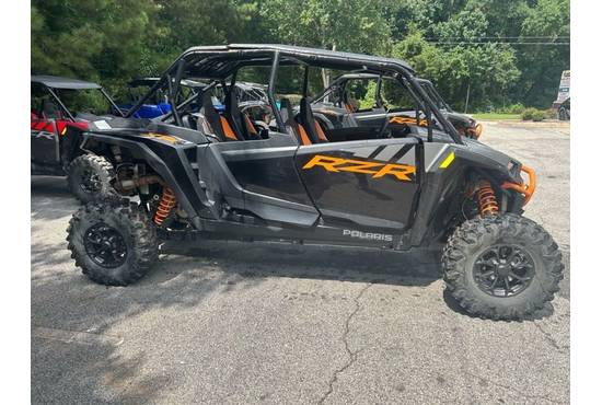 2024 RZR XP 4 1000 Ultimate Matte Titanium / Onyx Black
