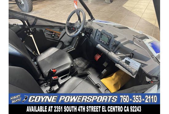 2025 rzr® 200 efi