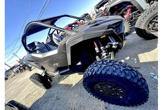 2025 rzr pro r ultimate