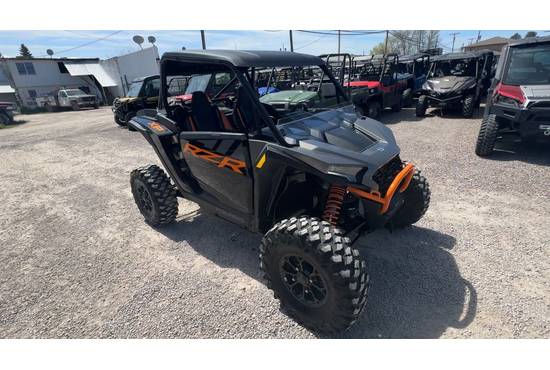 2024 RZR XP 1000 Ultimate Matte Titanium / Onyx Black