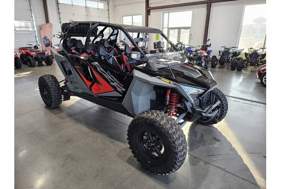 2022 RZR Turbo R 4 Ultimate Onyx Black
