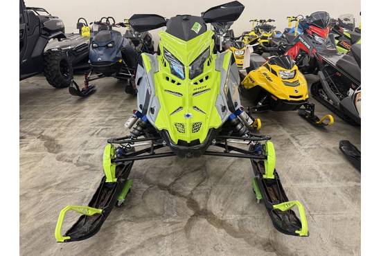 2025 Patriot 9R Indy XCR 136 Storm Gray / Neon