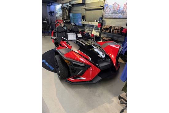 2024 Slingshot® SLR AutoDrive Slingshot Red Pearl