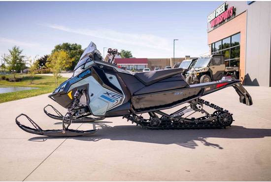 2026 850 INDY XC 137 Hemlock Blue / Black / Velocity Blue