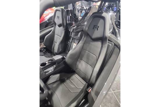 2025 slingshot® r (autodrive)
