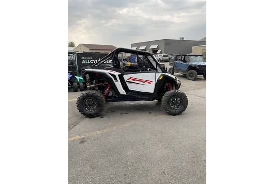 2024 RZR XP 1000 Sport White Lightning