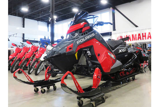 2024 850 Indy XC 137 Indy Red