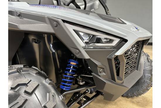 2025 rzr® 200 efi