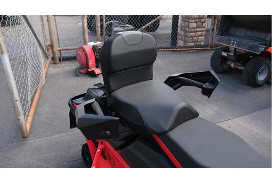 2022 650 INDY ADVENTURE 137 ES RC