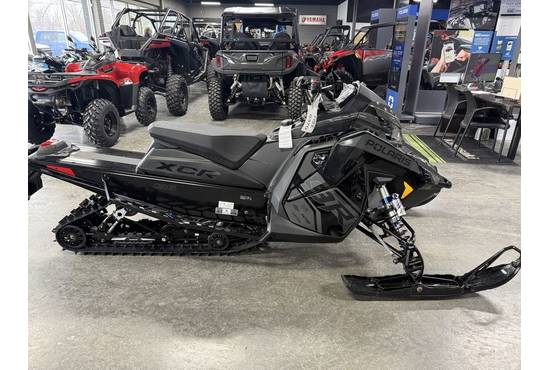 2025 9R Indy XCR 136 Shadow Gray / Gloss Black