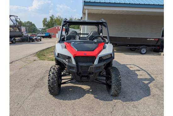 2025 general® 4 1000 sport