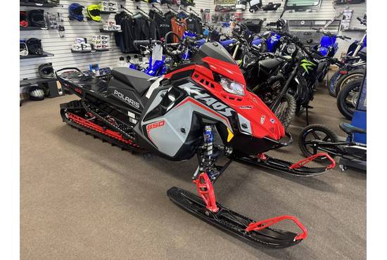 2025 850 RMK KHAOS 165 Storm Gray / Indy Red