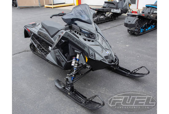 2025 Patriot 9R Indy XCR 136 Shadow Gray / Gloss Black