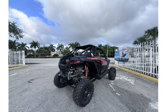 2025 rzr pro xp® ultimate
