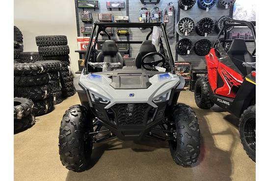 2025 rzr® 200 efi