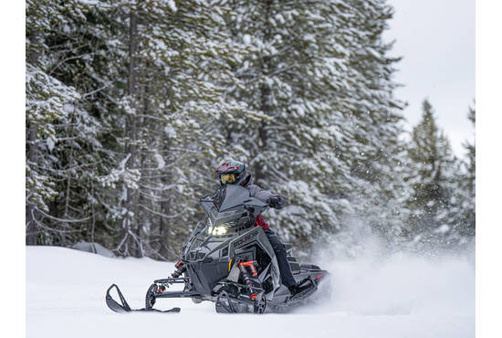 2025 650 INDY VR1 Dynamix 137 Shadow Gray / Gloss Black