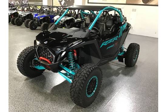 2025 RZR PRO R ULT - BLACK CRYSTAL / RAD GREEN