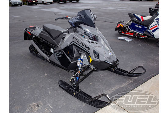 2025 650 Indy VR1 137 Shadow Gray / Gloss Black