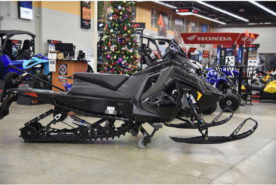 2025 650 Indy VR1 137 Shadow Gray / Gloss Black