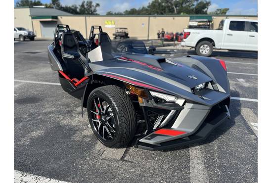 2024 Slingshot® R AutoDrive Phantom Gray