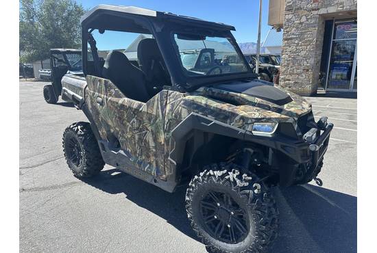 2018 General™ 1000 EPS Hunter Edition Polaris Pursuit® Camo