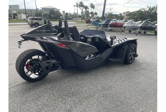 2025 slingshot® r (autodrive)