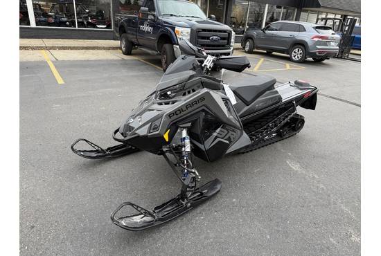 2025 9R Switchback Assault 146 Shadow Gray / Gloss Black