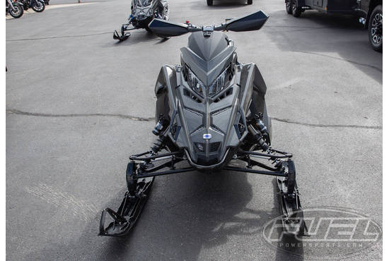 2025 650 Switchback XC 146 Shadow Gray / Gloss Black