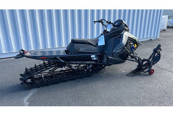 2025 Boost RMK KHAOS 155 Shadow Gray / Gloss Black