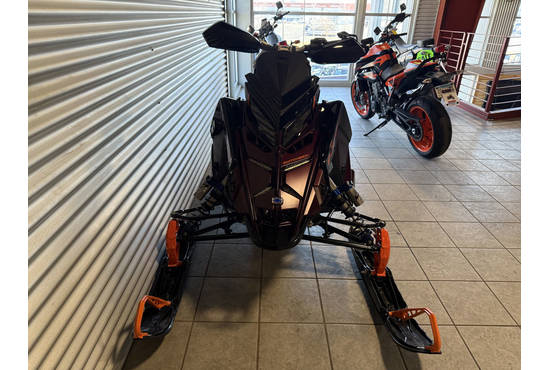 2025 9R Switchback Assault 146 Matte Dark Cherry / Gloss Black