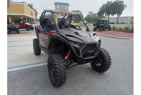 2025 rzr pro xp® ultimate
